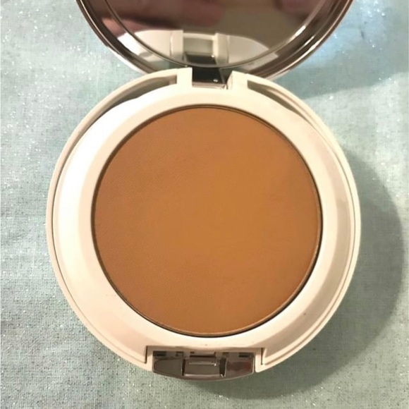NIB Clinique Beyond Perfect Foundation and Concealer- 15 Beige - Picture 3 of 8